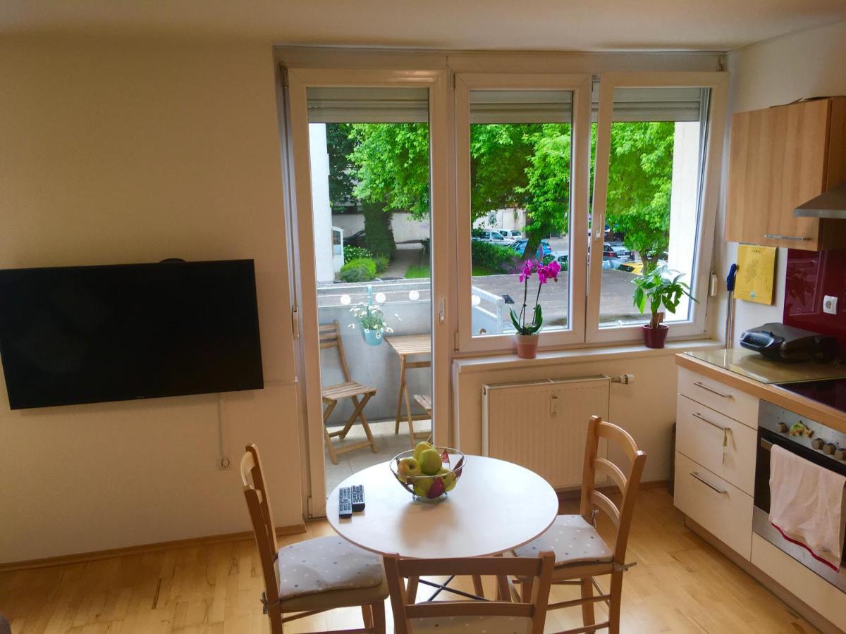 Апартаменты Cosy Studio Andy With Great Location Любляна Экстерьер фото